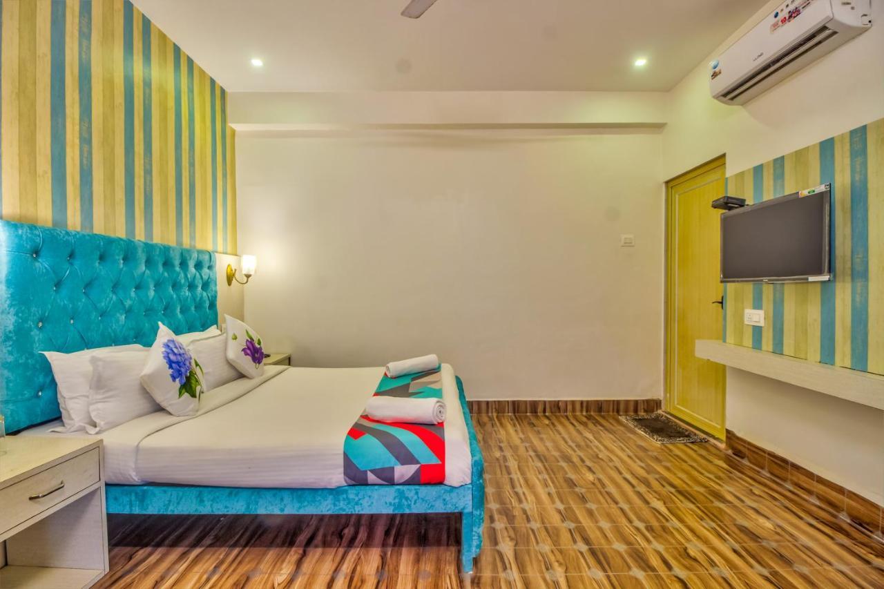 Jack'S Calangute Place Hotel Buitenkant foto