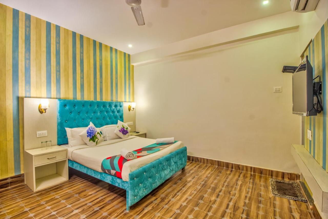 Jack'S Calangute Place Hotel Buitenkant foto